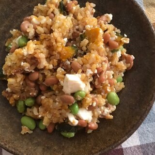 かぼちゃと枝豆、豆腐のカレー納豆チャーハン